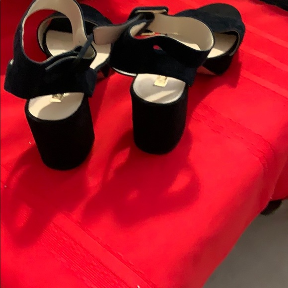 Louise et Cie black Sandals- New - Picture 8 of 9